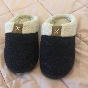 Girls slippers
